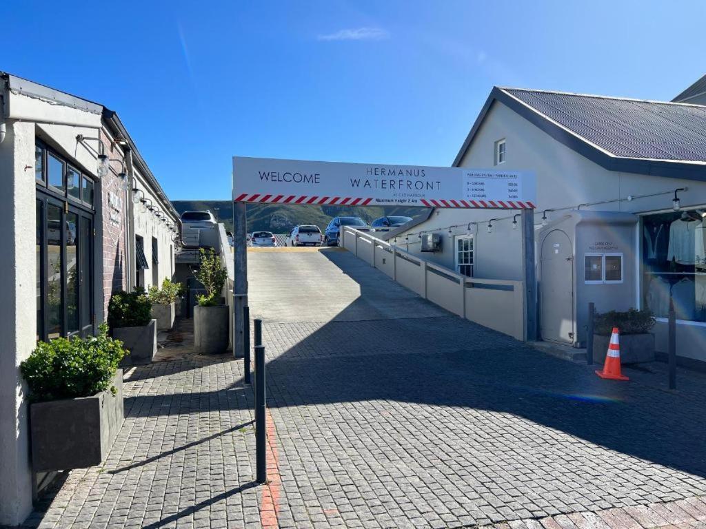 Hermanus Waterfront Apartment 12 Eksteriør bilde